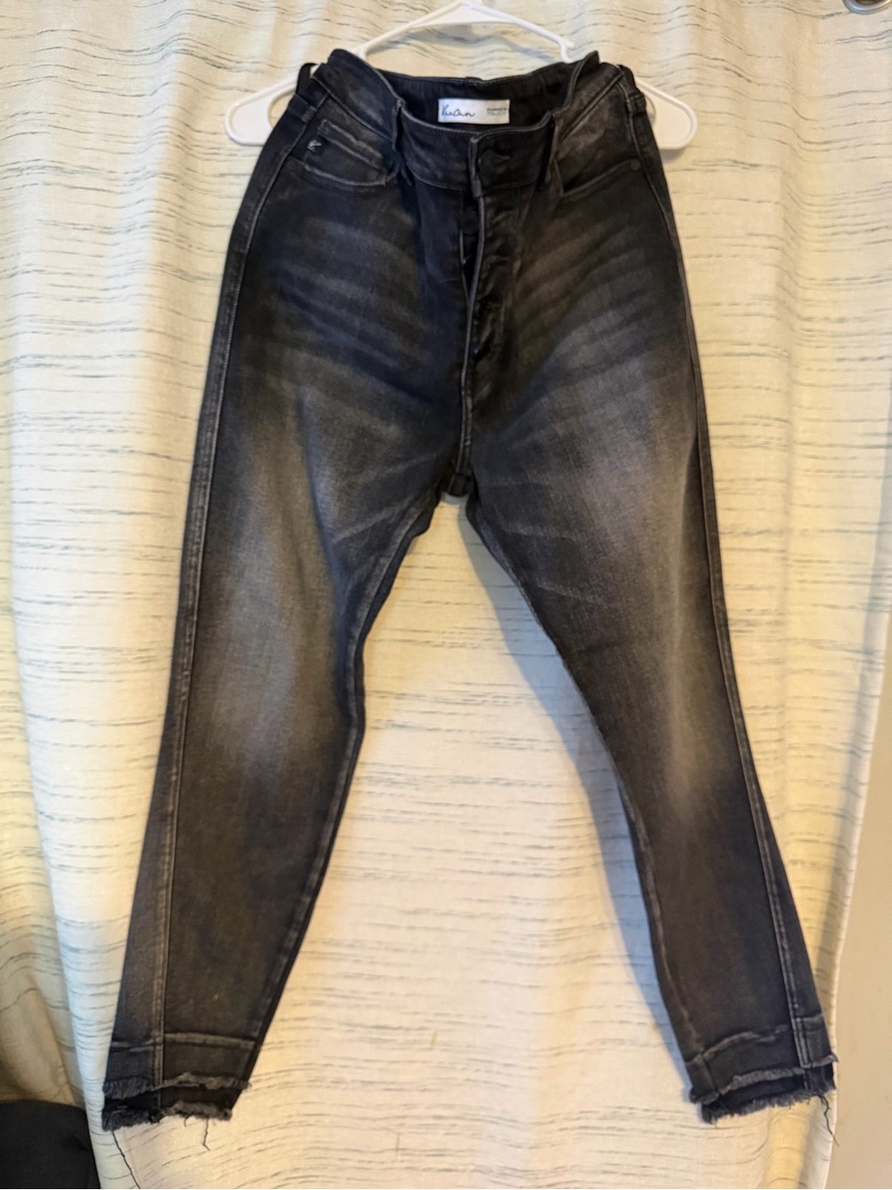 KanCan Faded Black Cropped Ankle Jeans